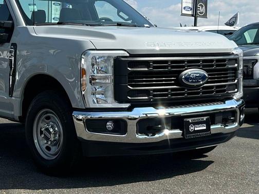 Avalanche 2026 Ford F-250 XL