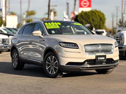 2022 Lincoln Nautilus Reserve