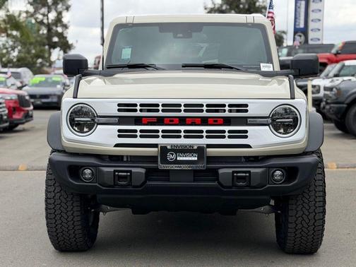 Desert Sand 2026 Ford Bronco Heritage Edition