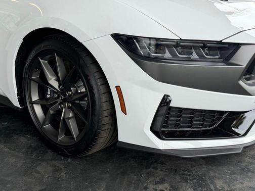 Oxford White 2026 Ford Mustang Dark Horse