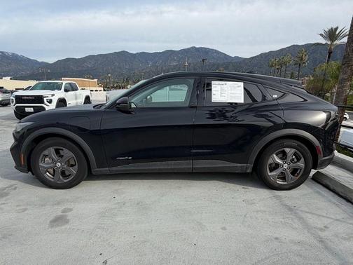 2022 Ford Mustang Mach-E Select