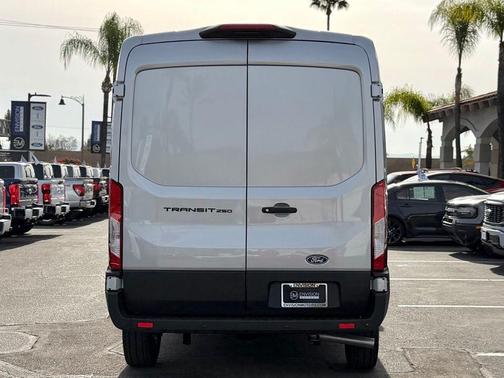 2026 Ford Transit-250 148 WB Medium Roof Cargo