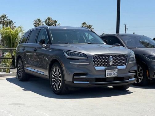 Gray Metallic 2022 Lincoln Aviator Reserve RWD