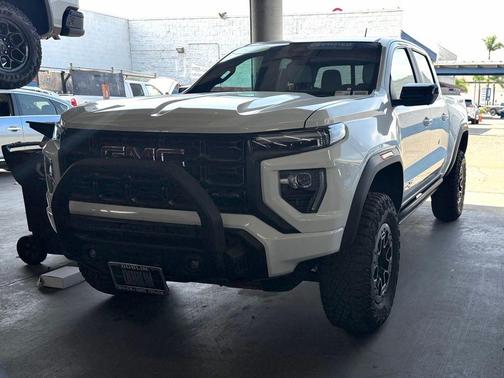 2023 GMC Canyon AT4X