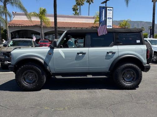 Cactus 2024 Ford Bronco Badlands