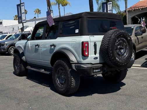 Cactus 2024 Ford Bronco Badlands