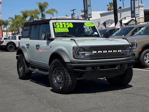 Cactus 2024 Ford Bronco Badlands