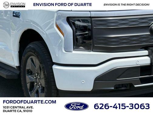 2025 Ford F-150 Lightning LARIAT