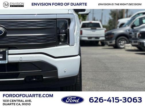 2025 Ford F-150 Lightning LARIAT