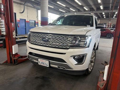 White Platinum 2019 Ford Expedition Max Platinum