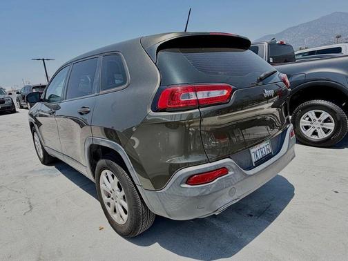 Eco Green Pearlcoat 2015 Jeep Cherokee Sport