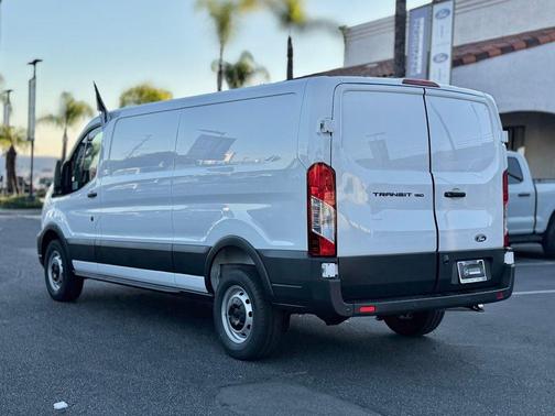 Oxford White 2026 Ford Transit-150 BASE