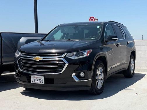 Black Metallic 2020 Chevrolet Traverse LT Cloth