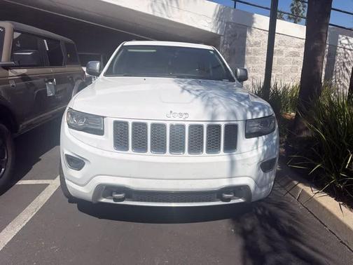 Bright White Clearcoat 2014 Jeep Grand Cherokee Overland