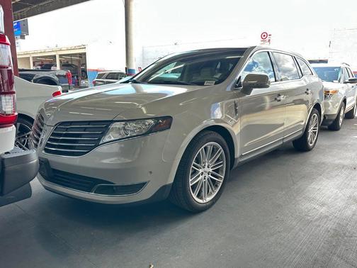 2019 Lincoln MKT Standard
