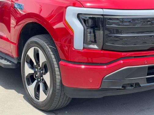 2024 Ford F-150 Lightning Platinum