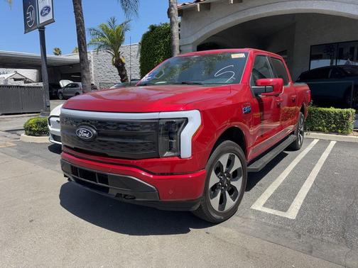 2024 Ford F-150 Lightning Platinum