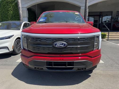 2024 Ford F-150 Lightning Platinum