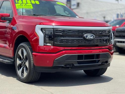 2024 Ford F-150 Lightning Platinum