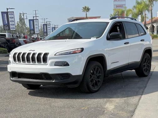2015 Jeep Cherokee Sport