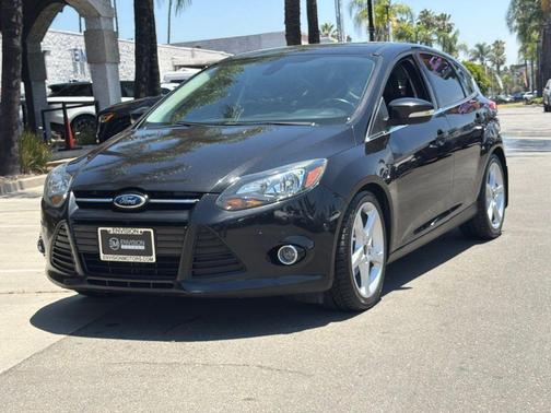 Tuxedo Black Metallic 2012 Ford Focus Titanium