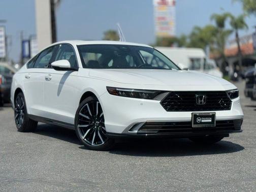 2025 Honda Accord Hybrid Touring