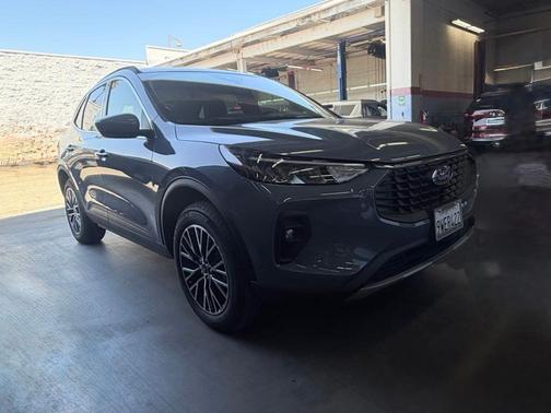 Vapor Blue 2025 Ford Escape PHEV