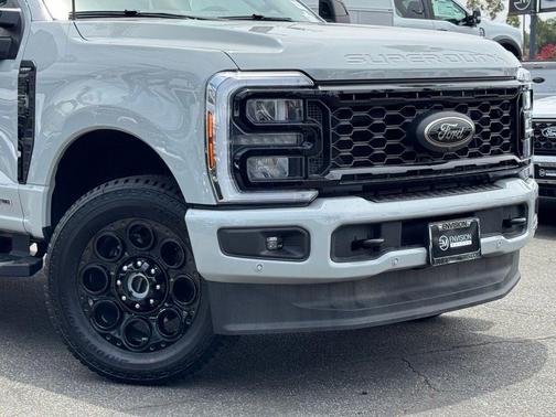 Avalanche 2026 Ford F-250 Lariat