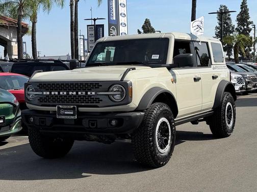 2026 Ford Bronco Badlands