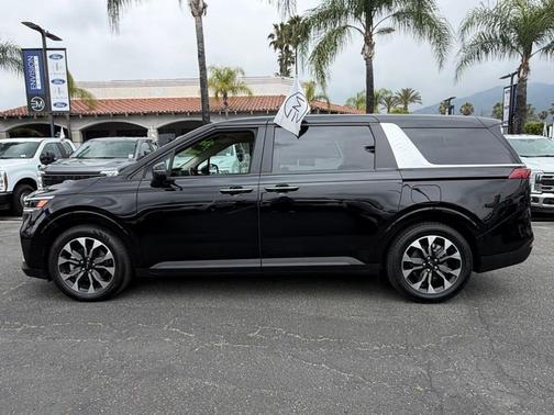 Aurora Black 2024 Kia Carnival EX