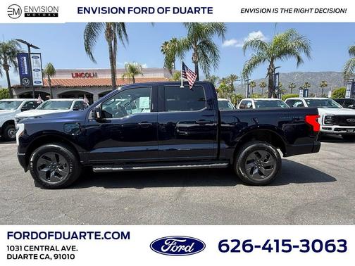 2025 Ford F-150 Lightning LARIAT