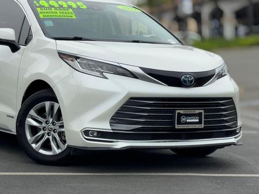 2021 Toyota Sienna Limited
