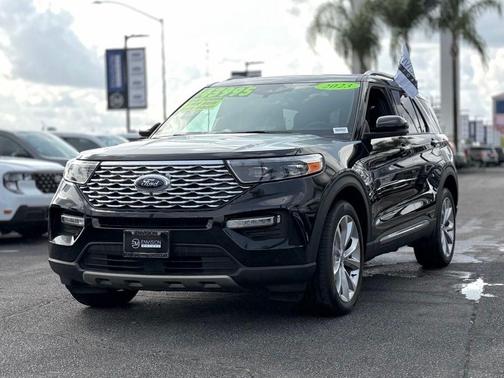 2023 Ford Explorer Platinum