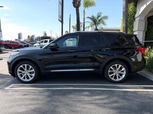 2023 Ford Explorer Platinum