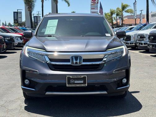 Modern Steel Metallic 2021 Honda Pilot Elite