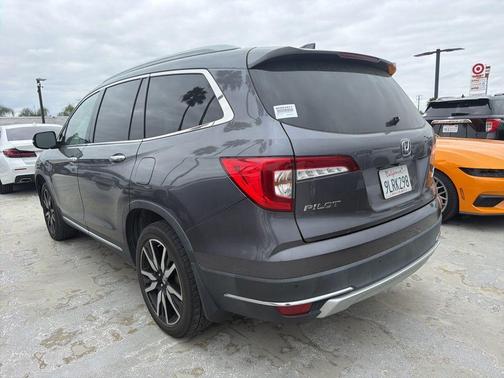 Modern Steel Metallic 2021 Honda Pilot Elite