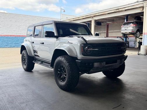 Oxford White 2023 Ford Bronco Raptor