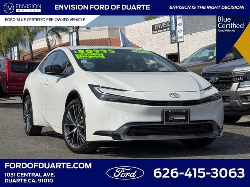 2025 Toyota Prius XLE