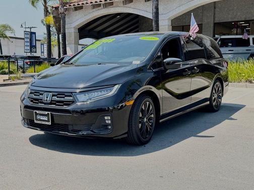 Crystal Black Pearl 2025 Honda Odyssey Sport-L