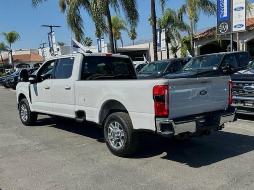 Avalanche 2026 Ford F-350 Lariat Super Duty