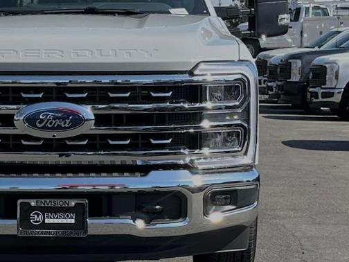 Avalanche 2026 Ford F-350 Lariat Super Duty