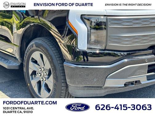 2025 Ford F-150 Lightning LARIAT