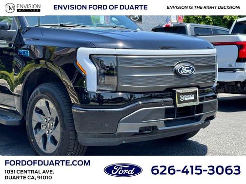 2025 Ford F-150 Lightning LARIAT