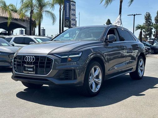Samurai Gray Metallic 2019 Audi Q8 3.0T Premium Plus