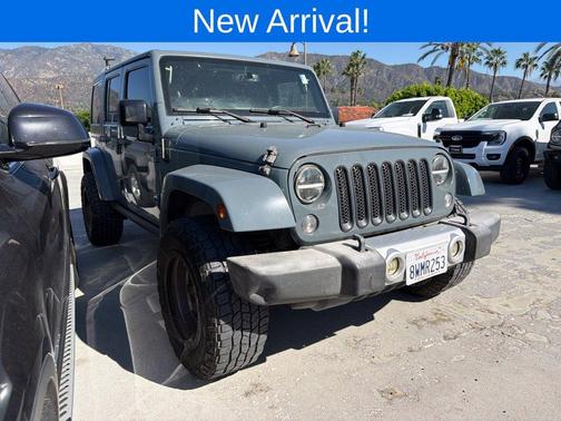 Anvil Clearcoat 2015 Jeep Wrangler Unlimited Sahara