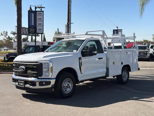 Oxford White 2026 Ford F-250 XL