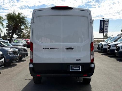 2026 Ford Transit-250 148 WB Medium Roof Cargo