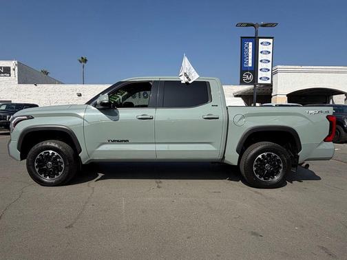 2022 Toyota Tundra SR5