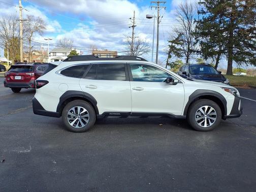 2025 Subaru Outback Premium