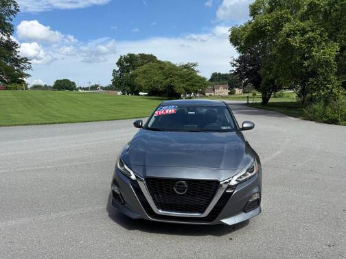 2022 Nissan Altima 2.5 SV